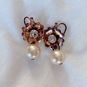 Small faux gold and pearl earrings